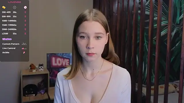 Snapshot of vickky_shy chatting on 04-05-26, 06:27 vickky shy online show from 04-05-26, 06:27
