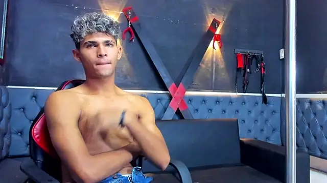 Axelgreyder online show from 02-05-26, 11:26