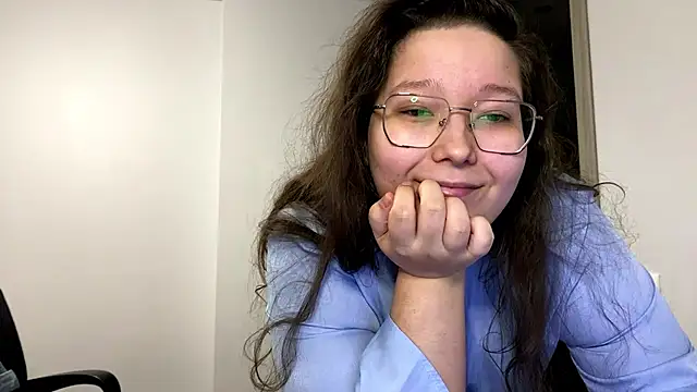 AemiliaLust online show from 01-18-26, 07:17