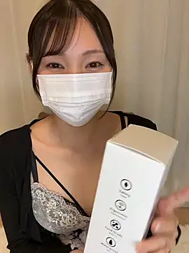 Snapshot of Miwa__15 chatting on 03-26-26, 10:32 Miwa 15 online show from 03-26-26, 10:32