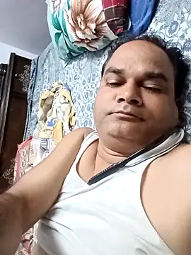 Snapshot of cmanav1979 chatting on 05-12-26, 11:24 cmanav1979 online show from 05-12-26, 11:24