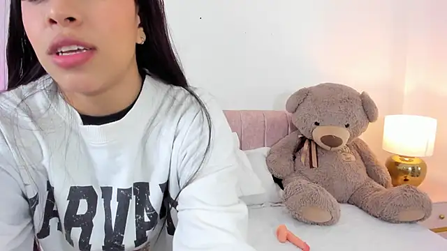  Caamilaa  online show from 01-15-26, 07:06