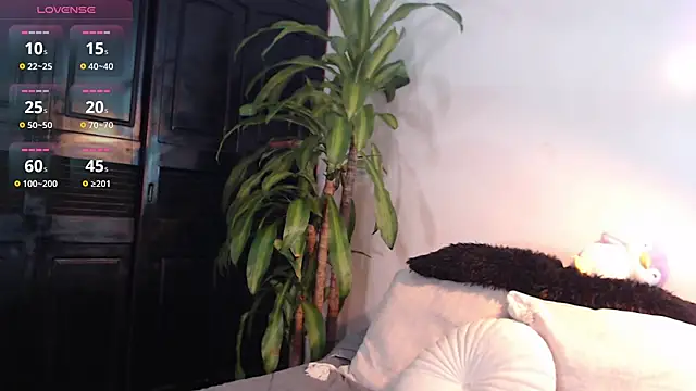 Mia Volkova  online show from 04-30-26, 02:45