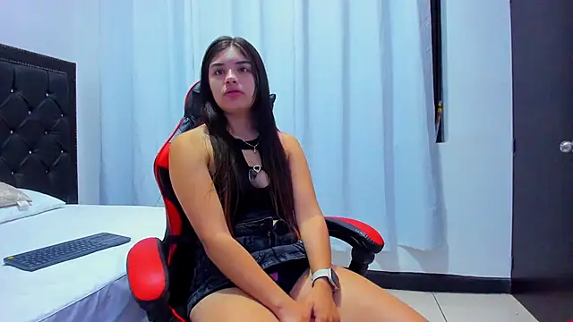 EmmaSnnow online show from 02-03-26, 12:32