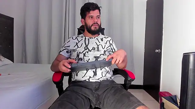 LucasBeaumont online show from 02-07-26, 06:39