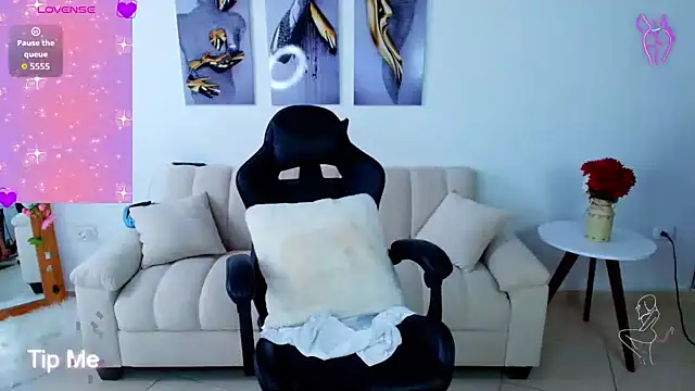 Cristina Ferreir online show from 04-11-26, 08:13