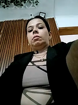 RossyAlvarez online show from 05-02-26, 01:54