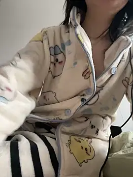 Snapshot of Cheating-wife chatting on 02-25-26, 03:49 Cheating-wife online show from 02-25-26, 03:49