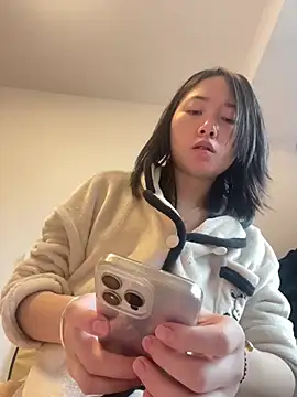 Snapshot of Cheating-wife chatting on 03-17-26, 08:17 Cheating-wife online show from 03-17-26, 08:17