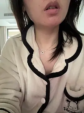 Snapshot of Cheating-wife chatting on 03-24-26, 04:17 Cheating-wife online show from 03-24-26, 04:17