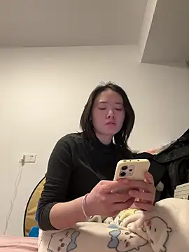 Snapshot of Cheating-wife chatting on 03-25-26, 12:33 Cheating-wife online show from 03-25-26, 12:33