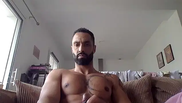 Snapshot of Jisaye007 chatting on 03-05-26, 12:01 Jisaye007 online show from 03-05-26, 12:01