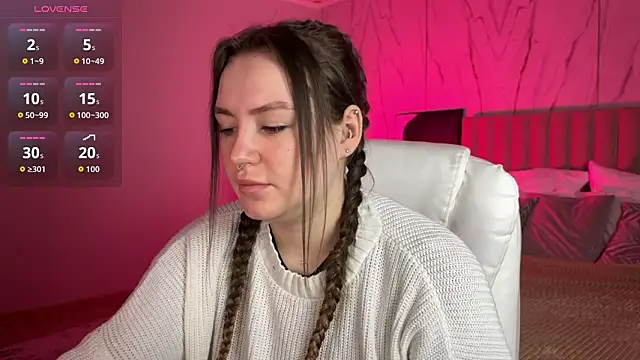 MoonlightLovee online show from 02-04-26, 01:22