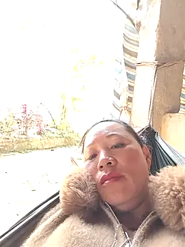 Snapshot of Jooj- chatting on 02-14-26, 04:20 Jooj- online show from 02-14-26, 04:20