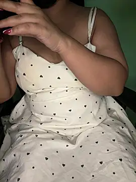 Snapshot of Praachiiii chatting on 04-22-26, 04:19 Praachiiii online show from 04-22-26, 04:19