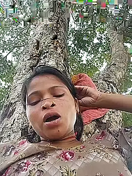 Snapshot of Jyoti_rathor chatting on 07-18-26, 03:22 Jyoti rathor online show from 07-18-26, 03:22
