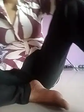 Snapshot of sima-bhabhi chatting on 03-24-26, 01:16 sima-bhabhi online show from 03-24-26, 01:16