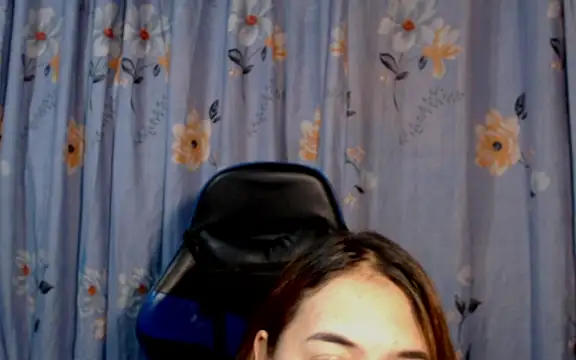 Snapshot of pinay_mayahiga chatting on 04-04-26, 05:21 pinay mayahiga online show from 04-04-26, 05:21