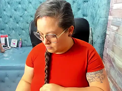 Sarah Boobs  online show from 05-08-26, 03:45