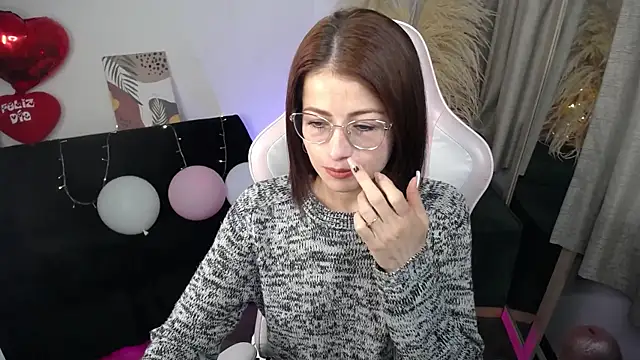 teylo80as online show from 06-16-26, 12:19