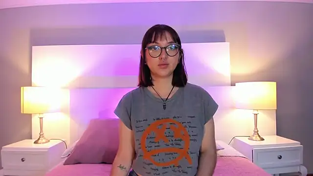 Violett Prince1 online show from 02-05-26, 12:21