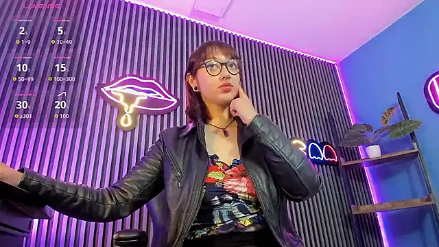 Violett Prince1 online show from 02-10-26, 12:20