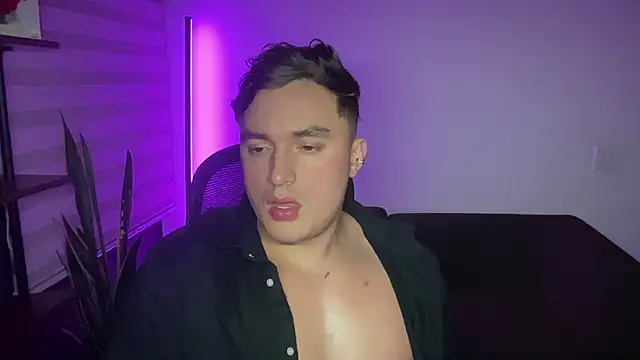 Robyn Rocki online show from 02-10-26, 01:21