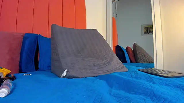 Snapshot of rose_thompson19 chatting on 04-11-26, 08:02 rose thompson19 online show from 04-11-26, 08:02