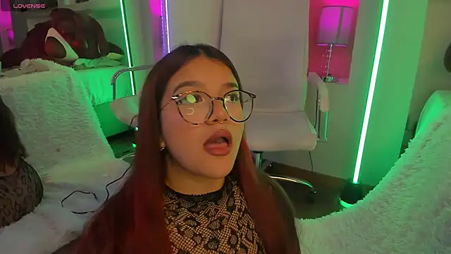 Snapshot of Rosy_Sweet chatting on 02-17-26, 12:12 Rosy Sweet online show from 02-17-26, 12:12