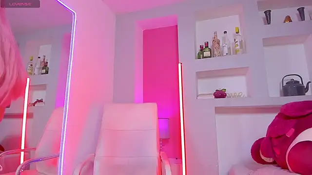 Snapshot of Rosy_Sweet chatting on 02-23-26, 12:02 Rosy Sweet online show from 02-23-26, 12:02