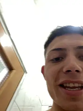 santiObrero online show from 03-11-26, 03:29