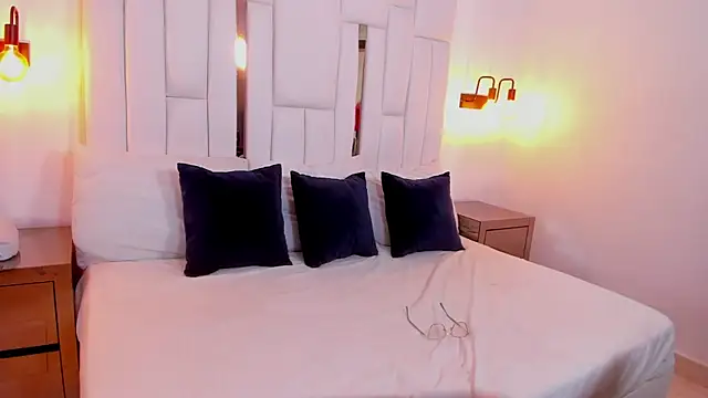 Snapshot of _manelyk_herrera chatting on 02-12-26, 06:25 manelyk herrera online show from 02-12-26, 06:25