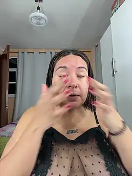 Snapshot of Nailealipsglossy chatting on 02-08-26, 09:02 Nailealipsglossy online show from 02-08-26, 09:02