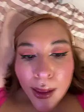 Snapshot of Nailealipsglossy chatting on 02-15-26, 10:14 Nailealipsglossy online show from 02-15-26, 10:14