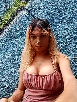 Snapshot of JenniferBrazil chatting on 04-27-26, 01:31 JenniferBrazil online show from 04-27-26, 01:31