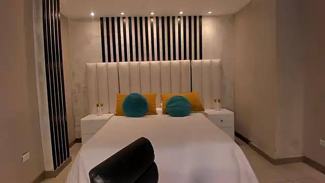 SofiaVega  online show from 02-05-26, 12:43