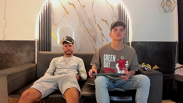 Angel Villareal online show from 03-17-26, 04:17