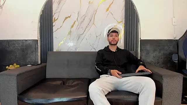 Angel Villareal online show from 03-21-26, 05:56