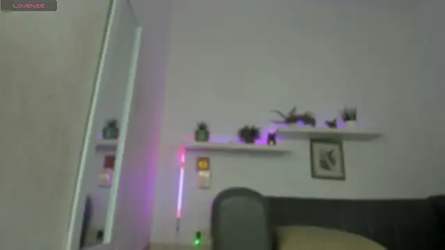 Snapshot of Amira_Alzahra chatting on 07-21-26, 04:53 Amira Alzahra online show from 07-21-26, 04:53