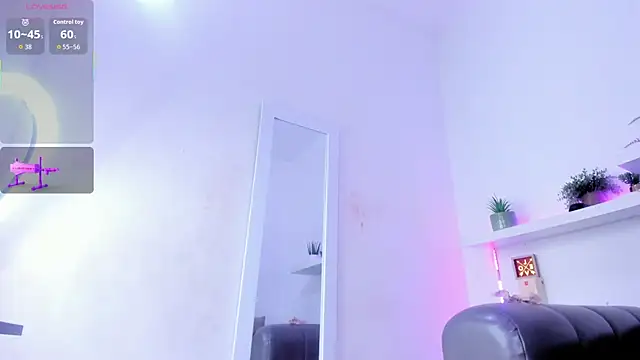 Snapshot of Amira_Alzahra chatting on 07-26-26, 05:31 Amira Alzahra online show from 07-26-26, 05:31