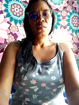 Snapshot of Yandris_1212 chatting on 03-05-26, 01:51 Yandris 1212 online show from 03-05-26, 01:51