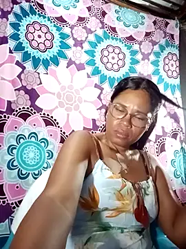 Snapshot of Yandris_1212 chatting on 03-11-26, 01:11 Yandris 1212 online show from 03-11-26, 01:11