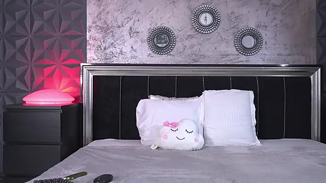 Tarra Star online show from 03-12-26, 07:09