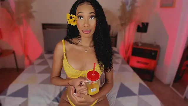 KaryMooon online show from 06-19-26, 06:45
