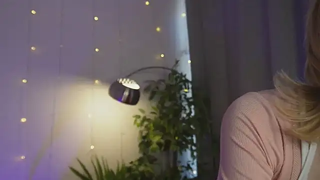 Snapshot of MoonlightAsuna chatting on 03-07-26, 01:41 MoonlightAsuna online show from 03-07-26, 01:41