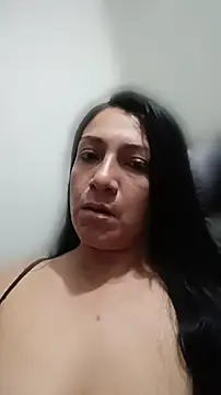 Snapshot of Katysaez chatting on 06-20-26, 04:48 Katysaez online show from 06-20-26, 04:48