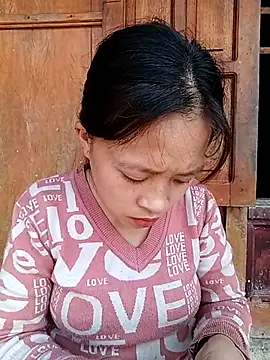 Snapshot of Hari-saka chatting on 03-24-26, 07:02 Hari-saka online show from 03-24-26, 07:02