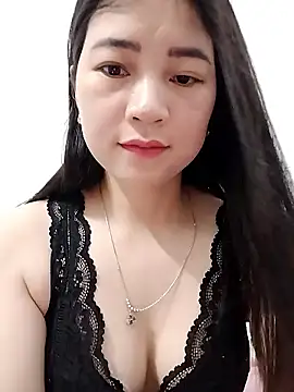 LoveLillyy69 online show from 06-18-26, 02:01