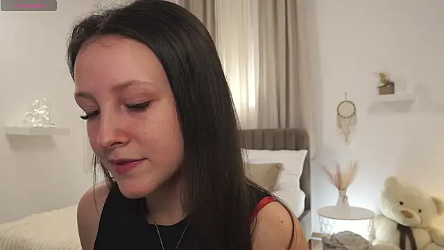 Snapshot of Miss_sindy11 chatting on 02-12-26, 08:53 Miss sindy11 online show from 02-12-26, 08:53