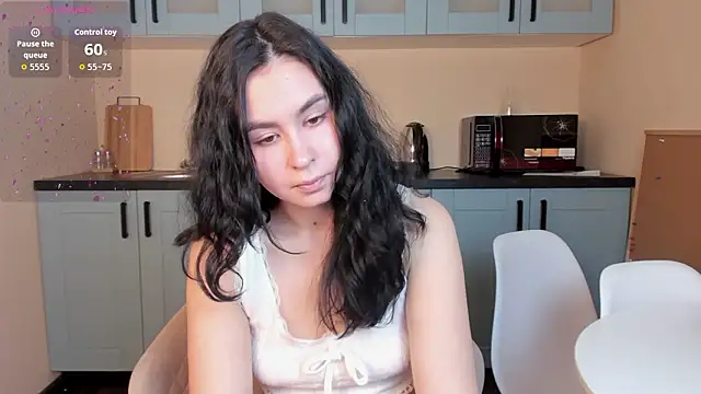 GiovannaAntonelli online show from 03-26-26, 05:46